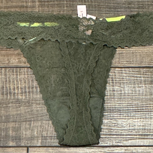 Victoria's Secret Lace Green thong/string elastic waist panty New Size Large - Picture 5 of 10